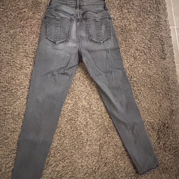 BKE Women's Gray Skinny Jeans - Picture 4 of 5